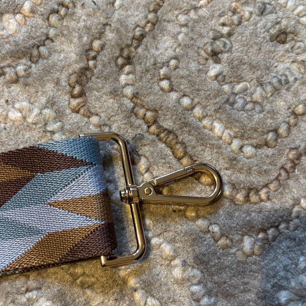 Geometric Pattern Bag Strap in Blue and Brown - Picture 3 of 9